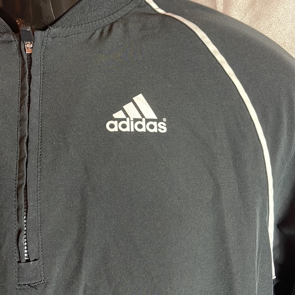 Men’s Adidas, short sleeve jacket, half zipper size small - Picture 4 of 6